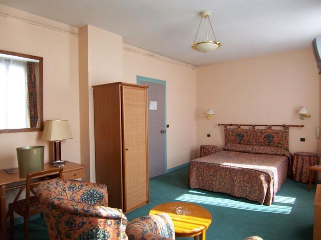 Terminus Hotel Tours Phòng bức ảnh
