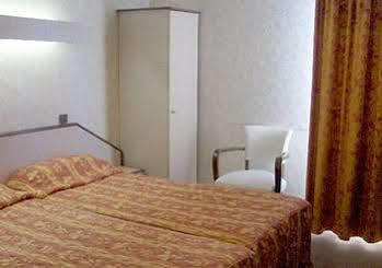 Terminus Hotel Tours Ngoại thất bức ảnh